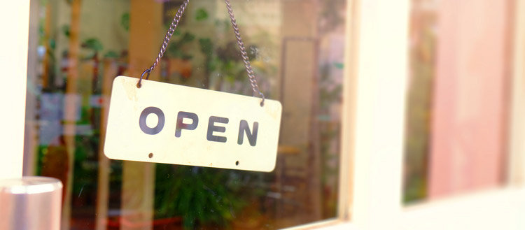 How to Choose the Best Display Board Material for Your Sign